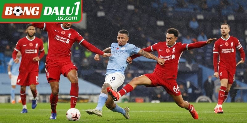 Phân biệt bù giờ hiệp một và hiệp hai